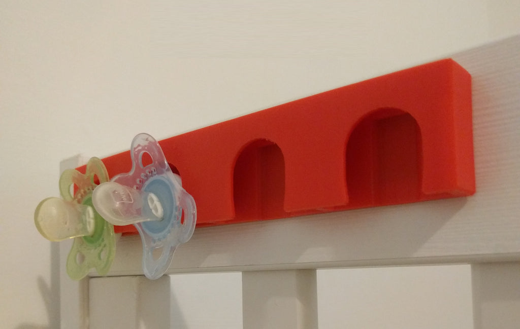4 Slot, Red MAM 0-6 pacifier holder (Available in additional colors)